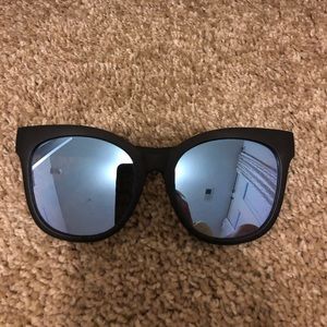 Quay blue mirrored sunglasses